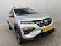 Dacia Spring Comfort Plus (Orange Pack) 27 kWh / Airco / Navigatie / Achteruitrijcamera / Lederen bekleding /