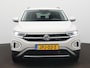 Volkswagen T-Roc 1.5 TSI Style Automaat - Navigatie - Park Assist - Stoelverwarming - ACC