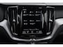 Volvo XC60 2.0 Recharge T8 AWD Inscription | Panoramadak | Geventileerd leder | Stoel en stuurverwarming | Trekhaak | Luchtvering | 22" Lichtmetalen velgen