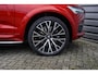 Volvo XC60 2.0 Recharge T8 AWD Inscription | Panoramadak | Geventileerd leder | Stoel en stuurverwarming | Trekhaak | Luchtvering | 22" Lichtmetalen velgen