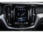 Volvo XC60 2.0 Recharge T8 AWD Inscription | Panoramadak | Geventileerd leder | Stoel en stuurverwarming | Trekhaak | Luchtvering | 22" Lichtmetalen velgen
