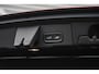 Volvo XC60 2.0 Recharge T8 AWD Inscription | Panoramadak | Geventileerd leder | Stoel en stuurverwarming | Trekhaak | Luchtvering | 22" Lichtmetalen velgen