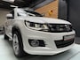 Volkswagen Tiguan 1.4 TSI 122PK R-Line PANO!! DYNAUDIO!! Vol opties!! LEER!! CLIMA!! Navi!!