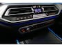 BMW X5 xDrive45e M Sport / Maxton Design Bodykit V.2 / Panoramadak / Soft-close / Koplamp Laser / Elektr. verstelbare voorstoelen + memory / Luchtvering / Stoelverwarming voor + achter / Stoelventilatie / Head-Up Display / Apple Carplay - Andriod Auto / Ambiente verlichting / Driving Assistent Professional / 22'' LMV / Koplamp BMW Shadow-Line / M Aerodynamica / Shadow-Line