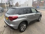 Suzuki Vitara 112 PK Boosterjet Select // AUTOMAAT // Trekhaak // Door ons nieuw geleverd en onderhouden // Rijklaarprijs!