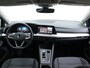 Volkswagen Golf Variant 1.0 eTSI Life Business Automaat | Trekhaak wegklapbaar | Achteruitrijcamera | Stoel- en stuurverwarming |