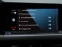 Volkswagen Golf Variant 1.0 eTSI Life Business Automaat | Trekhaak wegklapbaar | Achteruitrijcamera | Stoel- en stuurverwarming |