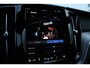 Volvo XC60 2.0 T6 Plug-in hybrid AWD Ultra Black Edition | Bowers & Wilkins premium audio | Panoramadak | Stoelverwarming | Google Services | 360" Camera | Geheugenfunctie op voorstoelen