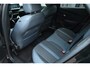 Peugeot e-2008 EV Allure 50 kWh | Camera | Carplay | Stoelverwarming |