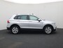 Volkswagen Tiguan 1.4TSIeHybrid 180kW/245PK Elegance DSG · Panoramadak · Camera + Parkeersensoren · Navigatie