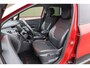 Renault Captur 0.9 TCe Helly Hansen, NL auto, Hoge instap, Clima, Cruise, Navi, 17 inch all season, 2e Eig. , Regen, Lichtsensor, Parkeersensoren achter