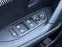 Peugeot 2008 Allure 1.2 PureTech 130PK Parkeersensoren, Stoelverwarming, Cruise control, Climate Control, Apple Carplay, Android Auto