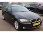 BMW 3-Serie Touring 318i Business Line Navigatie, Cruise control, Climate control, Lichtmetalen wielen