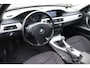 BMW 3-Serie Touring 318i Business Line Navigatie, Cruise control, Climate control, Lichtmetalen wielen