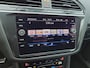Volkswagen Tiguan 1.4 TSI eHybrid R-Line Business+, Automaat, Trekhaak, LED, Dealer onderhouden
