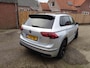 Volkswagen Tiguan 1.4 TSI eHybrid R-Line Business+, Automaat, Trekhaak, LED, Dealer onderhouden