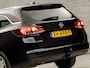 Opel Astra Sports Tourer 1.0 Sport (APPLE CARPLAY, GROOT NAVI, CLIMATE, TREKHAAK, SPORTSTOELEN, GETINT GLAS, PARKEERSENSOREN, NIEUWSTAAT)