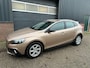 Volvo V40 Cross Country 1.6 T4 Momentum Achteruitrijcamera / PDC achter / Automaat