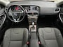 Volvo V40 Cross Country 1.6 T4 Momentum Achteruitrijcamera / PDC achter / Automaat