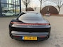 Porsche Taycan Performance 84 kWh VAN: 68.900,- VOOR: 64.440,- UW EINDEJAARSVOORDEEL: 4.460,- EURO | ADAPT. CRUISE | DODE HOEK HERKENNING | SPORTCHRONO | HEAD UP | WARMTEPOMP | DIRECT LEVERBAAR NET PORSCHE ONDERHOUD GEHAD |