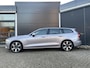 Volvo V60 T6 Plug-in hybrid AWD Essential Edition | Adaptive Cruise Control | BLIS | Google Navigatie | Apple Carplay | Parkeercamera | Stoel-/Stuurverwarming |