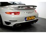 Porsche 911 Cabrio 3.8 Turbo 441kW/600pk PDK7 NL-AUTO!! AKRAPOVIC COMPLEET + SPORT CHRONO + PDLS PLUS + KEYLESS DRIVE + PASM + CAMERA + STOELVERWARMING&-VENTILATIE + BOSE SOUND + TARGET BLUEYE + MOSHAMMER SPOILERPAKKET + PARKSENSOREN V&A + 20" VOSSEN LM-VELGEN!
