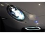 Porsche 911 Cabrio 3.8 Turbo 441kW/600pk PDK7 NL-AUTO!! AKRAPOVIC COMPLEET + SPORT CHRONO + PDLS PLUS + KEYLESS DRIVE + PASM + CAMERA + STOELVERWARMING&-VENTILATIE + BOSE SOUND + TARGET BLUEYE + MOSHAMMER SPOILERPAKKET + PARKSENSOREN V&A + 20" VOSSEN LM-VELGEN!