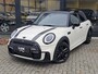MINI John Cooper Works Mini 1.5 Cooper Trim + BLACK OPTIC + PANO DAK + LED + VOLLEER