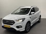 Ford Kuga 1.5 EcoBoost ST Line Trekhaak Navigatie Parkeersensoren Park Assist Cruise Control Xenon Climate Control Lichtmetalen velgen Getinte ramen