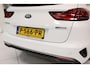 Kia Ceed Sportswagon 1.5 T-GDi DynamicPlusLine | cruise control | Camera | Climate control | Stuur & stoelverwarming | AppleCarplay AndroidAuto navigatie | Trekhaak |