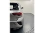 Volkswagen T-Roc 1.5 TSI DSG R-Line Afn.Trekhaak-Navigatie-Adapt.Cr.contr-Clima-Carplay-Camera-Virtual-Parkeersensoren-Lm17''velgen