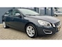 Volvo S60 D3 5 Cilinder 163pk Momentum | AUTOMAAT | Trekhaak | Adpt. Cruise | 1e Eigenaar | Dealeronderhouden |