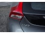 Volvo V40 T5 Summum | Apaptive Cruise | BLIS | Xenon | DAB | Standkachel | Parkeercamera | 17 inch |