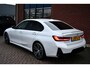 BMW 3-Serie 330d M-Sport Pro Pano H/K HUD El-zetels Parelmoer-wit!