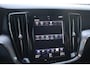 Volvo V60 B3 Momentum Advantage 163pk | Carplay | Trekhaak | Camera | ACC | Climate | LED | Dodehoek |
