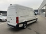 Mercedes-Benz Sprinter 317 CDI L2 H2 MBUX / 360 Camera / Parkeersensoren / Navigatie / Cruise control / Airco / 270 Graden achterdeuren