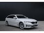 BMW 5-Serie Touring 520e High Executive - Laser - Memory - HUD - Achteras besturing - Stoel/Stuur verwarming - ACC - Keyless - Rijklaar