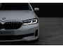 BMW 5-Serie Touring 520e High Executive - Laser - Memory - HUD - Achteras besturing - Stoel/Stuur verwarming - ACC - Keyless - Rijklaar