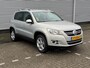 Volkswagen Tiguan 2.0 TSI Sport&Style 4Motion,Automaat ,navigatie/camera,elec trekhaak,17inch LMV met 4 seasons,