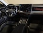 Volkswagen Passat Variant 1.5 eTSI Elegance Business / 150pk / Panorama dak / Trekhaak / Dodehoek / Stoel en stuur verwarming /