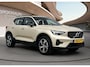 Volvo XC40 2.0 B4 Plus Dark | Trekhaak | Reserve wiel | BLIS | Adaptive Cruiscontrol | Verwarmbare voorruit | Elektrische achterklep |