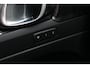 Volvo XC40 Recharge P8 AWD R-Design | 12 Mnd. Garantie | Panoramadak & Trekhaak | Nette en zeer complete XC40 (Dealer Onderhouden)