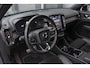 Volvo XC40 Recharge P8 AWD R-Design | 12 Mnd. Garantie | Panoramadak & Trekhaak | Nette en zeer complete XC40 (Dealer Onderhouden)