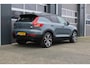 Volvo XC40 Recharge P8 AWD R-Design | 12 Mnd. Garantie | Panoramadak & Trekhaak | Nette en zeer complete XC40 (Dealer Onderhouden)