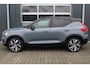 Volvo XC40 Recharge P8 AWD R-Design | 12 Mnd. Garantie | Panoramadak & Trekhaak | Nette en zeer complete XC40 (Dealer Onderhouden)