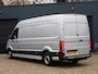 Volkswagen Crafter 35 2.0 TDI L4H3 DC HIGHLINE AUTOMAAT CARPLAY/ANDROID! ACHTERUITRIJCAM! CRUISE! AIRCO! TREKHAAK!