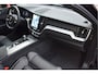Volvo XC60 2.0 T6 Plug-in hybrid AWD R-Design 350 Pk Pano Leder Camera Trekhaak