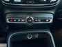 Volvo XC40 1.5 T3 Momentum Pro, Panorama dak