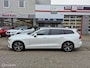 Volvo V60 2.0 B3 PLUS DARK