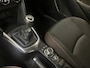 Mazda 2 1.5 MHEV LUXERY/PDC/CAM/DODE HOEK/NAVI/XENON/CARPLAY/ENZ